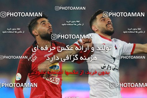1503869, Tehran, , Iran Football Pro League، Persian Gulf Cup، Week 12، First Leg، Persepolis 1 v 0 Nassaji Qaemshahr on 2019/12/27 at Azadi Stadium