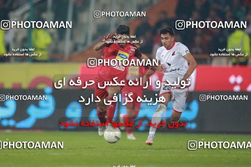1503922, Tehran, , Iran Football Pro League، Persian Gulf Cup، Week 12، First Leg، Persepolis 1 v 0 Nassaji Qaemshahr on 2019/12/27 at Azadi Stadium