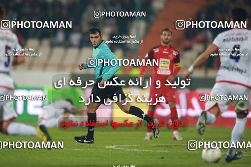 1504009, Tehran, , Iran Football Pro League، Persian Gulf Cup، Week 12، First Leg، Persepolis 1 v 0 Nassaji Qaemshahr on 2019/12/27 at Azadi Stadium