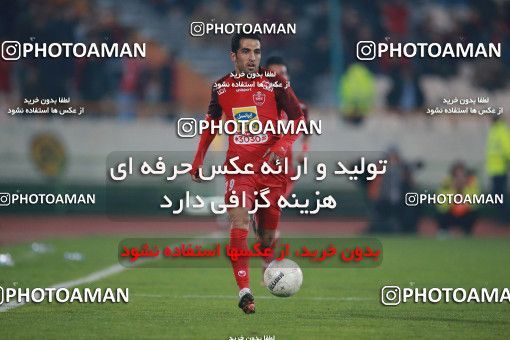 1504021, Tehran, , Iran Football Pro League، Persian Gulf Cup، Week 12، First Leg، Persepolis 1 v 0 Nassaji Qaemshahr on 2019/12/27 at Azadi Stadium