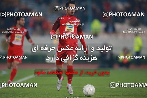 1503962, Tehran, , Iran Football Pro League، Persian Gulf Cup، Week 12، First Leg، Persepolis 1 v 0 Nassaji Qaemshahr on 2019/12/27 at Azadi Stadium
