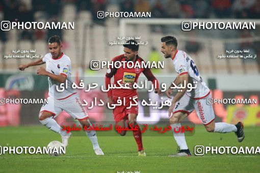 1504017, Tehran, , Iran Football Pro League، Persian Gulf Cup، Week 12، First Leg، Persepolis 1 v 0 Nassaji Qaemshahr on 2019/12/27 at Azadi Stadium