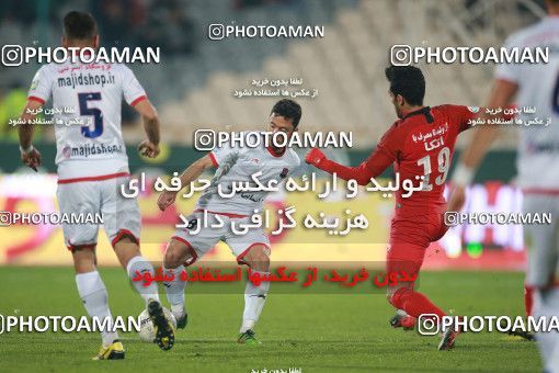 1503975, Tehran, , Iran Football Pro League، Persian Gulf Cup، Week 12، First Leg، Persepolis 1 v 0 Nassaji Qaemshahr on 2019/12/27 at Azadi Stadium