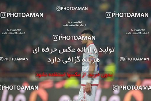 1503998, Tehran, , Iran Football Pro League، Persian Gulf Cup، Week 12، First Leg، Persepolis 1 v 0 Nassaji Qaemshahr on 2019/12/27 at Azadi Stadium