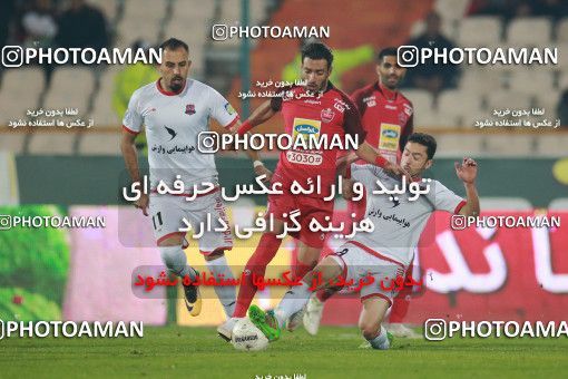 1504023, Tehran, , Iran Football Pro League، Persian Gulf Cup، Week 12، First Leg، Persepolis 1 v 0 Nassaji Qaemshahr on 2019/12/27 at Azadi Stadium