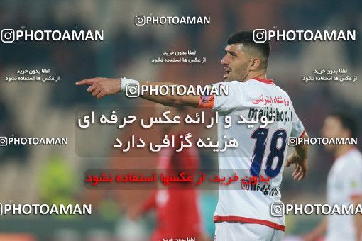 1503990, Tehran, , Iran Football Pro League، Persian Gulf Cup، Week 12، First Leg، Persepolis 1 v 0 Nassaji Qaemshahr on 2019/12/27 at Azadi Stadium