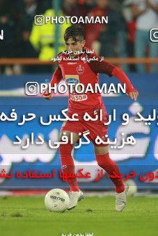 1504060, Tehran, , Iran Football Pro League، Persian Gulf Cup، Week 12، First Leg، Persepolis 1 v 0 Nassaji Qaemshahr on 2019/12/27 at Azadi Stadium