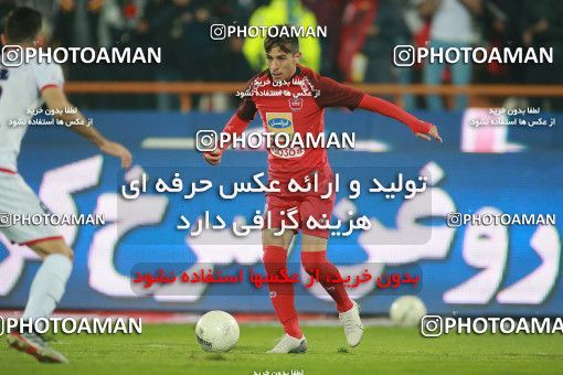 1504051, Tehran, , Iran Football Pro League، Persian Gulf Cup، Week 12، First Leg، Persepolis 1 v 0 Nassaji Qaemshahr on 2019/12/27 at Azadi Stadium