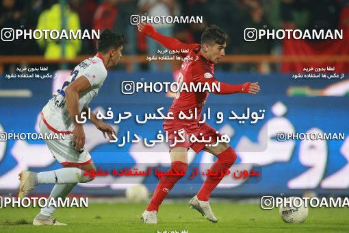 1504057, Tehran, , Iran Football Pro League، Persian Gulf Cup، Week 12، First Leg، Persepolis 1 v 0 Nassaji Qaemshahr on 2019/12/27 at Azadi Stadium