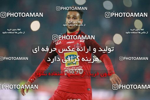 1504114, Tehran, , Iran Football Pro League، Persian Gulf Cup، Week 12، First Leg، Persepolis 1 v 0 Nassaji Qaemshahr on 2019/12/27 at Azadi Stadium