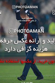 1504034, Tehran, , Iran Football Pro League، Persian Gulf Cup، Week 12، First Leg، Persepolis 1 v 0 Nassaji Qaemshahr on 2019/12/27 at Azadi Stadium
