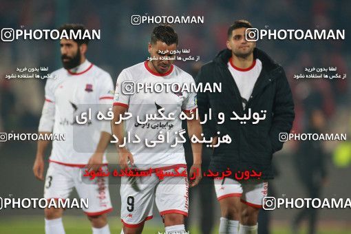 1504097, Tehran, , Iran Football Pro League، Persian Gulf Cup، Week 12، First Leg، Persepolis 1 v 0 Nassaji Qaemshahr on 2019/12/27 at Azadi Stadium