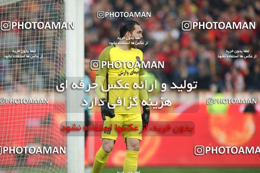 1807653, Tehran, , Iran Football Pro League، Persian Gulf Cup، Week 12، First Leg، Persepolis 1 v 0 Nassaji Qaemshahr on 2019/12/27 at Azadi Stadium