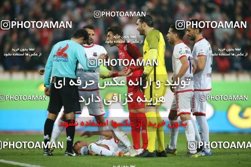 1807635, Tehran, , Iran Football Pro League، Persian Gulf Cup، Week 12، First Leg، Persepolis 1 v 0 Nassaji Qaemshahr on 2019/12/27 at Azadi Stadium