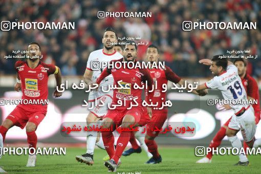 1807650, Tehran, , Iran Football Pro League، Persian Gulf Cup، Week 12، First Leg، Persepolis 1 v 0 Nassaji Qaemshahr on 2019/12/27 at Azadi Stadium