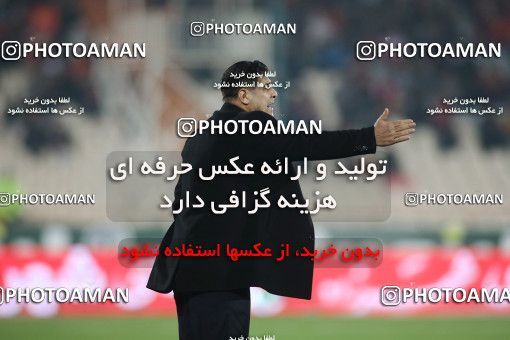 1807696, Tehran, , Iran Football Pro League، Persian Gulf Cup، Week 12، First Leg، Persepolis 1 v 0 Nassaji Qaemshahr on 2019/12/27 at Azadi Stadium