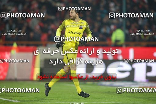 1807707, Tehran, , Iran Football Pro League، Persian Gulf Cup، Week 12، First Leg، Persepolis 1 v 0 Nassaji Qaemshahr on 2019/12/27 at Azadi Stadium