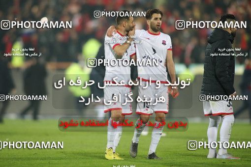 1807636, Tehran, , Iran Football Pro League، Persian Gulf Cup، Week 12، First Leg، Persepolis 1 v 0 Nassaji Qaemshahr on 2019/12/27 at Azadi Stadium