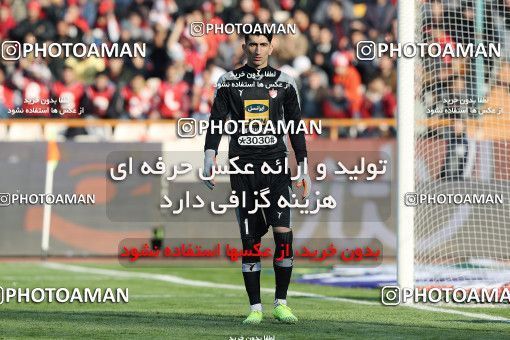 1700472, Tehran, Iran, Iran Football Pro League، Persian Gulf Cup، Week 17، Second Leg، Persepolis 2 v 0 Tractor Sazi on 2020/01/26 at Azadi Stadium