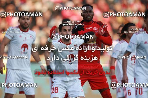 1513909, Iran Football Pro League، Persian Gulf Cup، Week 17، Second Leg، 2020/01/26، Tehran، Azadi Stadium، Persepolis 2 - 0 Tractor Sazi