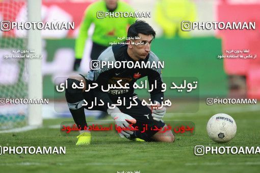 1514217, Tehran, Iran, Iran Football Pro League، Persian Gulf Cup، Week 17، Second Leg، Persepolis 2 v 0 Tractor Sazi on 2020/01/26 at Azadi Stadium