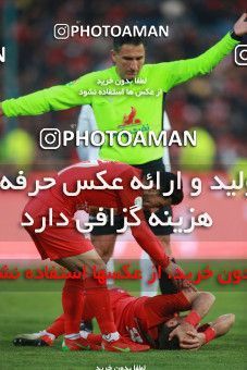 1514468, Tehran, Iran, Iran Football Pro League، Persian Gulf Cup، Week 17، Second Leg، Persepolis 2 v 0 Tractor Sazi on 2020/01/26 at Azadi Stadium