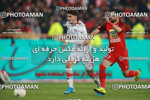 1514384, Tehran, Iran, Iran Football Pro League، Persian Gulf Cup، Week 17، Second Leg، Persepolis 2 v 0 Tractor Sazi on 2020/01/26 at Azadi Stadium