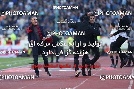 1697274, Iran Football Pro League، Persian Gulf Cup، Week 19، Second Leg، 2020/02/06، Tehran، Azadi Stadium، Persepolis 2 - 2 Esteghlal