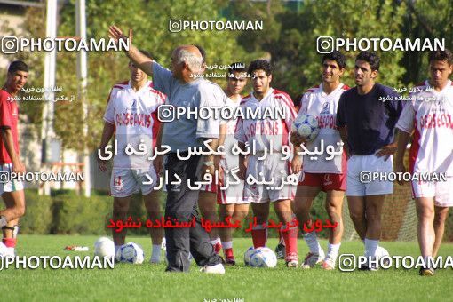 1516521, Tehran, , لیگ برتر فوتبال ایران, Persepolis Football Team Training Session on 2002/08/07 at Karegaran Stadium