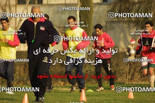 1518757, , , لیگ برتر فوتبال ایران, Persepolis Football Team Training Session on 2002/12/15 at Karegaran Stadium