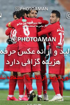 1527816, Iran Football Pro League، Persian Gulf Cup، Week 21، Second Leg، 2020/02/27، Tehran، Azadi Stadium، Persepolis 3 - ۱ Padideh Mashhad