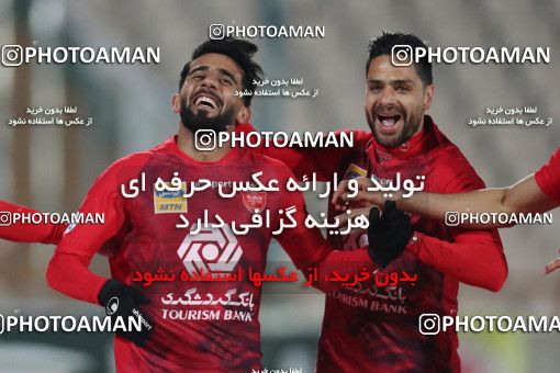 1527762, Iran Football Pro League، Persian Gulf Cup، Week 21، Second Leg، 2020/02/27، Tehran، Azadi Stadium، Persepolis 3 - ۱ Padideh Mashhad
