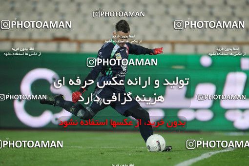 1528147, Tehran, Iran, Iran Football Pro League، Persian Gulf Cup، Week 21، Second Leg، Persepolis 3 v 1 Padideh Mashhad on 2020/02/27 at Azadi Stadium