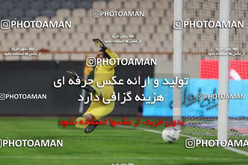 1528345, Tehran, Iran, Iran Football Pro League، Persian Gulf Cup، Week 21، Second Leg، Persepolis 3 v 1 Padideh Mashhad on 2020/02/27 at Azadi Stadium