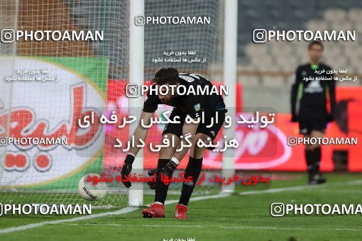 1528692, Tehran, , Iran Football Pro League، Persian Gulf Cup، Week 20، Second Leg، 2020/02/23، Esteghlal 2 - 1 Zob Ahan Esfahan