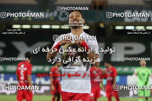 1538239, Tehran, Iran, Iran Football Pro League، Persian Gulf Cup، Week 28، Second Leg، Persepolis 0 v 1 Zob Ahan Esfahan on 2020/08/07 at Azadi Stadium