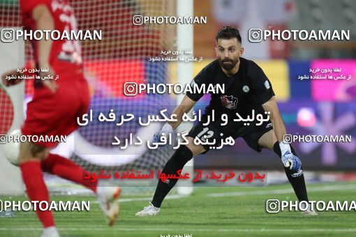 1538399, Tehran, Iran, Iran Football Pro League، Persian Gulf Cup، Week 28، Second Leg، Persepolis 0 v 1 Zob Ahan Esfahan on 2020/08/07 at Azadi Stadium