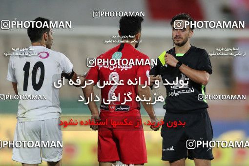 1538308, Tehran, Iran, Iran Football Pro League، Persian Gulf Cup، Week 28، Second Leg، Persepolis 0 v 1 Zob Ahan Esfahan on 2020/08/07 at Azadi Stadium