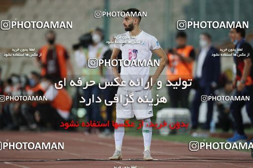 1538251, Tehran, Iran, Iran Football Pro League، Persian Gulf Cup، Week 28، Second Leg، Persepolis 0 v 1 Zob Ahan Esfahan on 2020/08/07 at Azadi Stadium