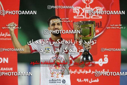 1531309, Tehran, Iran, Iran Football Pro League، Persian Gulf Cup، Week 28، Second Leg، Persepolis 0 v 1 Zob Ahan Esfahan on 2020/08/07 at Azadi Stadium