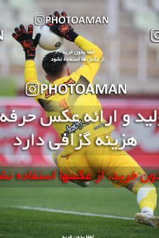 1536236, Tehran, Iran, لیگ برتر فوتبال ایران، Persian Gulf Cup، Week 1، First Leg، Saipa 0 v 0 Persepolis on 2020/11/06 at Shahid Dastgerdi Stadium
