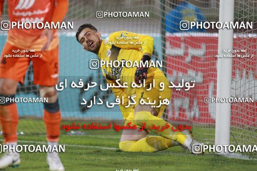 1536405, Tehran, Iran, لیگ برتر فوتبال ایران، Persian Gulf Cup، Week 1، First Leg، Saipa 0 v 0 Persepolis on 2020/11/06 at Shahid Dastgerdi Stadium