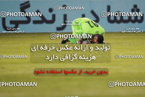 1536426, Tehran, Iran, لیگ برتر فوتبال ایران، Persian Gulf Cup، Week 1، First Leg، Saipa 0 v 0 Persepolis on 2020/11/06 at Shahid Dastgerdi Stadium