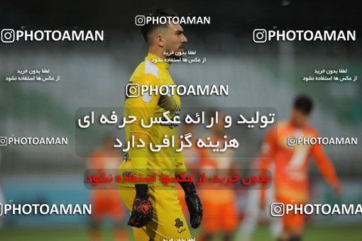 1556745, Tehran, Iran, لیگ برتر فوتبال ایران، Persian Gulf Cup، Week 1، First Leg، Saipa 0 v 0 Persepolis on 2020/11/06 at Shahid Dastgerdi Stadium