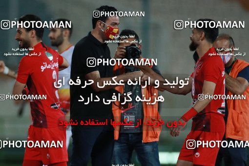 1536921, Tehran, Iran, Iran Football Pro League، Persian Gulf Cup، Week 25، Second Leg، Persepolis 1 v 0 Foulad Khouzestan on 2020/07/18 at Azadi Stadium