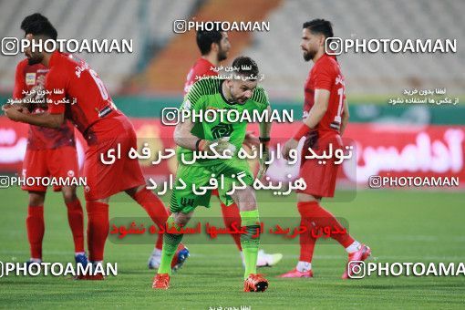 1536943, Tehran, Iran, Iran Football Pro League، Persian Gulf Cup، Week 25، Second Leg، Persepolis 1 v 0 Foulad Khouzestan on 2020/07/18 at Azadi Stadium