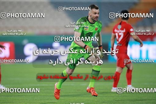 1536917, Tehran, Iran, Iran Football Pro League، Persian Gulf Cup، Week 25، Second Leg، Persepolis 1 v 0 Foulad Khouzestan on 2020/07/18 at Azadi Stadium