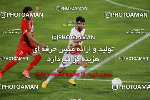 1536862, Tehran, Iran, Iran Football Pro League، Persian Gulf Cup، Week 25، Second Leg، Persepolis 1 v 0 Foulad Khouzestan on 2020/07/18 at Azadi Stadium