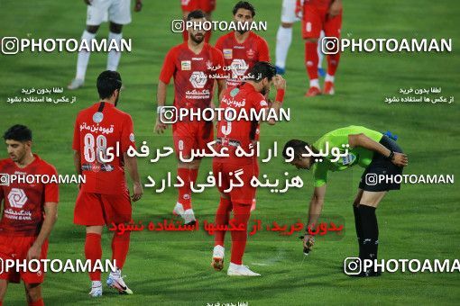 1536923, Tehran, Iran, Iran Football Pro League، Persian Gulf Cup، Week 25، Second Leg، Persepolis 1 v 0 Foulad Khouzestan on 2020/07/18 at Azadi Stadium