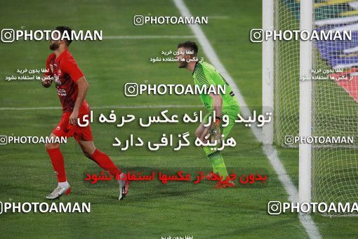 1536896, Tehran, Iran, Iran Football Pro League، Persian Gulf Cup، Week 25، Second Leg، Persepolis 1 v 0 Foulad Khouzestan on 2020/07/18 at Azadi Stadium